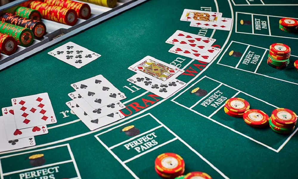 How have online slots adapted to changing player preferences?